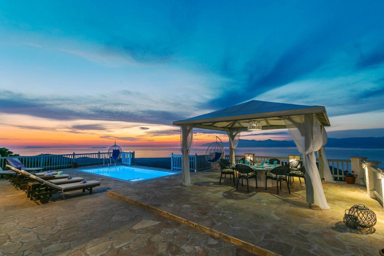 Villa Orizontas Corfu, Private Villa With Breathtaking Views Loutses Eksteriør billede