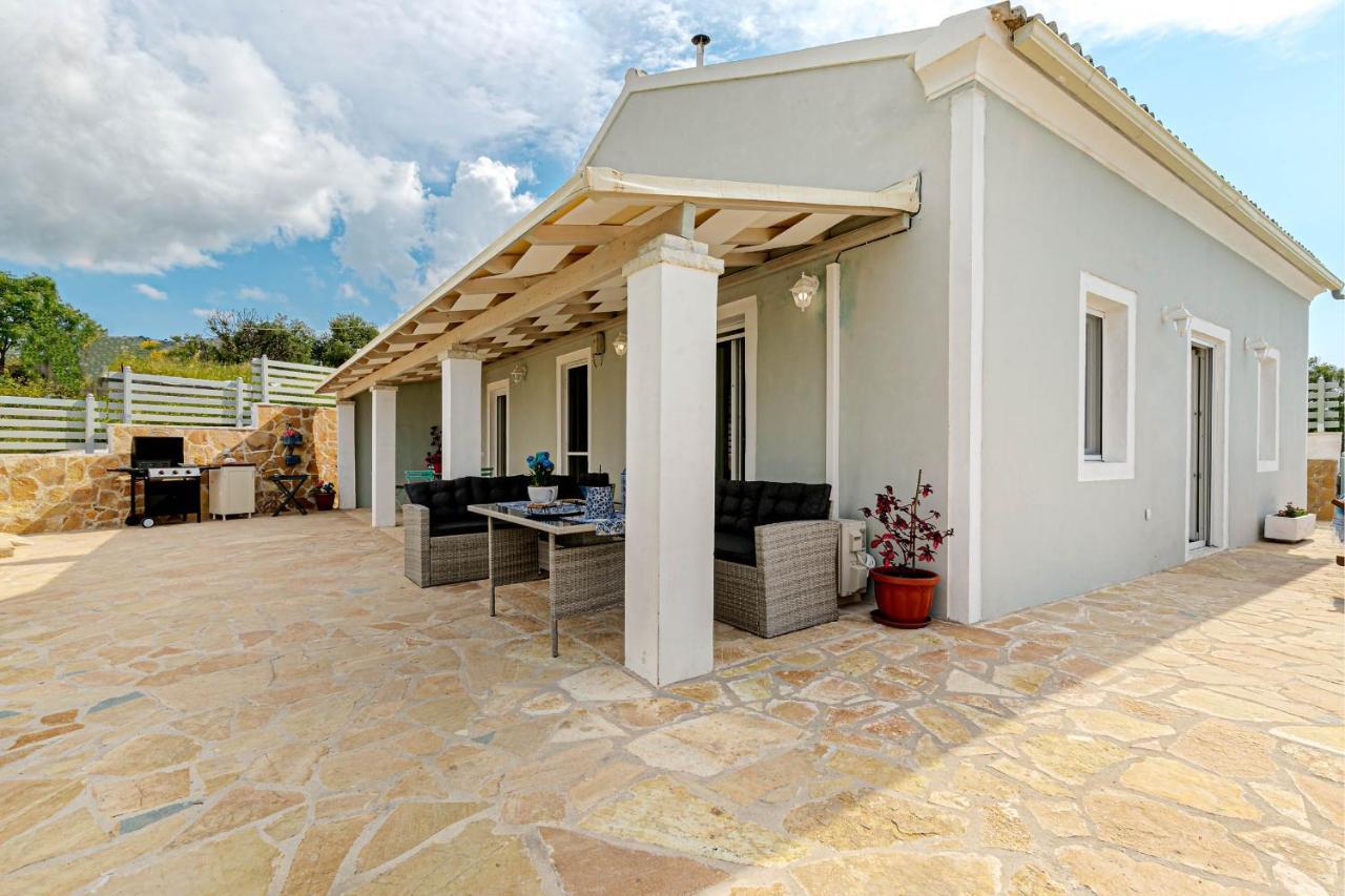 Villa Orizontas Corfu, Private Villa With Breathtaking Views Loutses Eksteriør billede